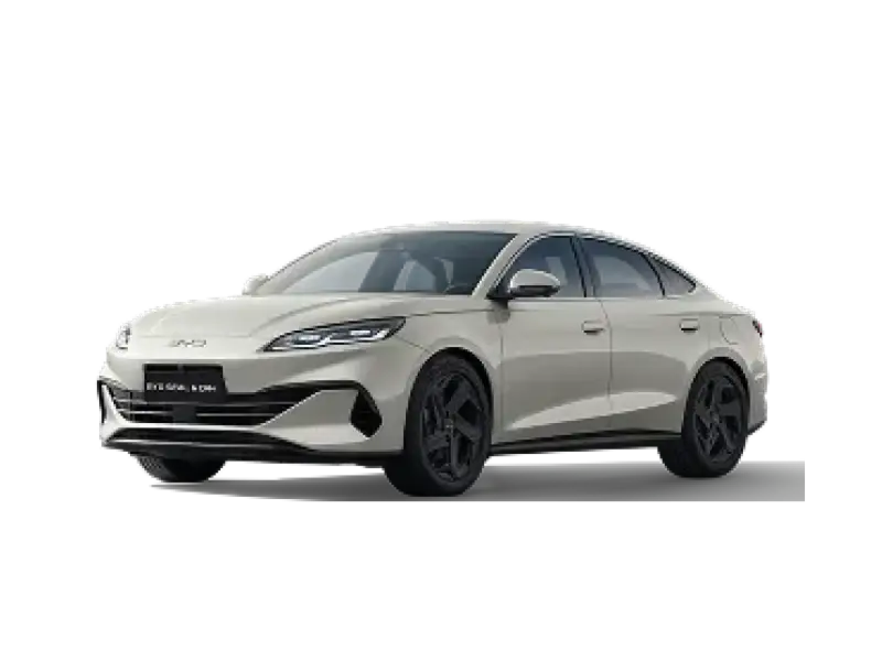 Nuova BYD SEAL 6 DM-i vista anteriore, berlina Plug-in Hybrid dal design elegante e aerodinamico disponibile presso Auto Zatti.