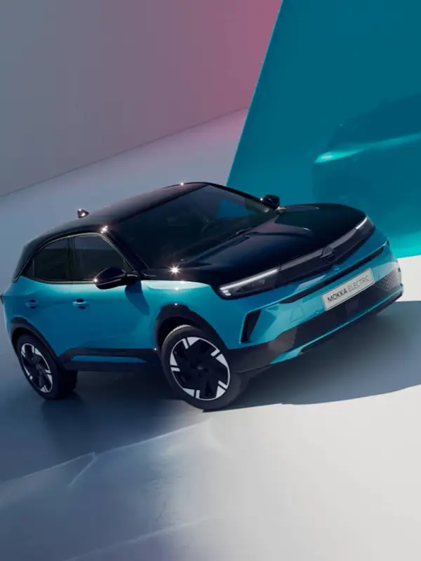 Nuova Opel Mokka vista frontale presso Gruppo Zatti, SUV compatto dal design moderno e sportivo. Mostra più linee